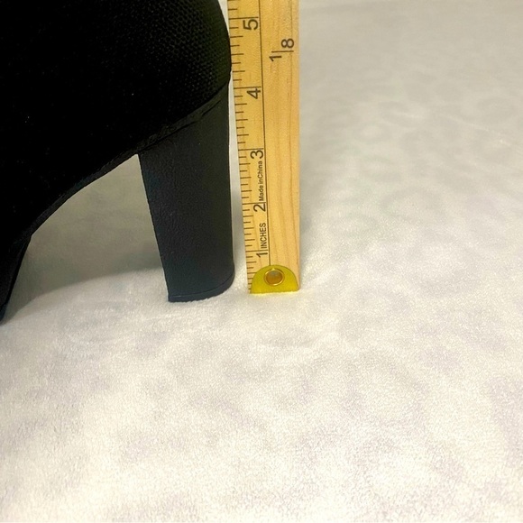 DKNY Tessa Knitted Sock Ankle Boots White Logo Band Block Heel Pull On Size 8M - Picture 5 of 9